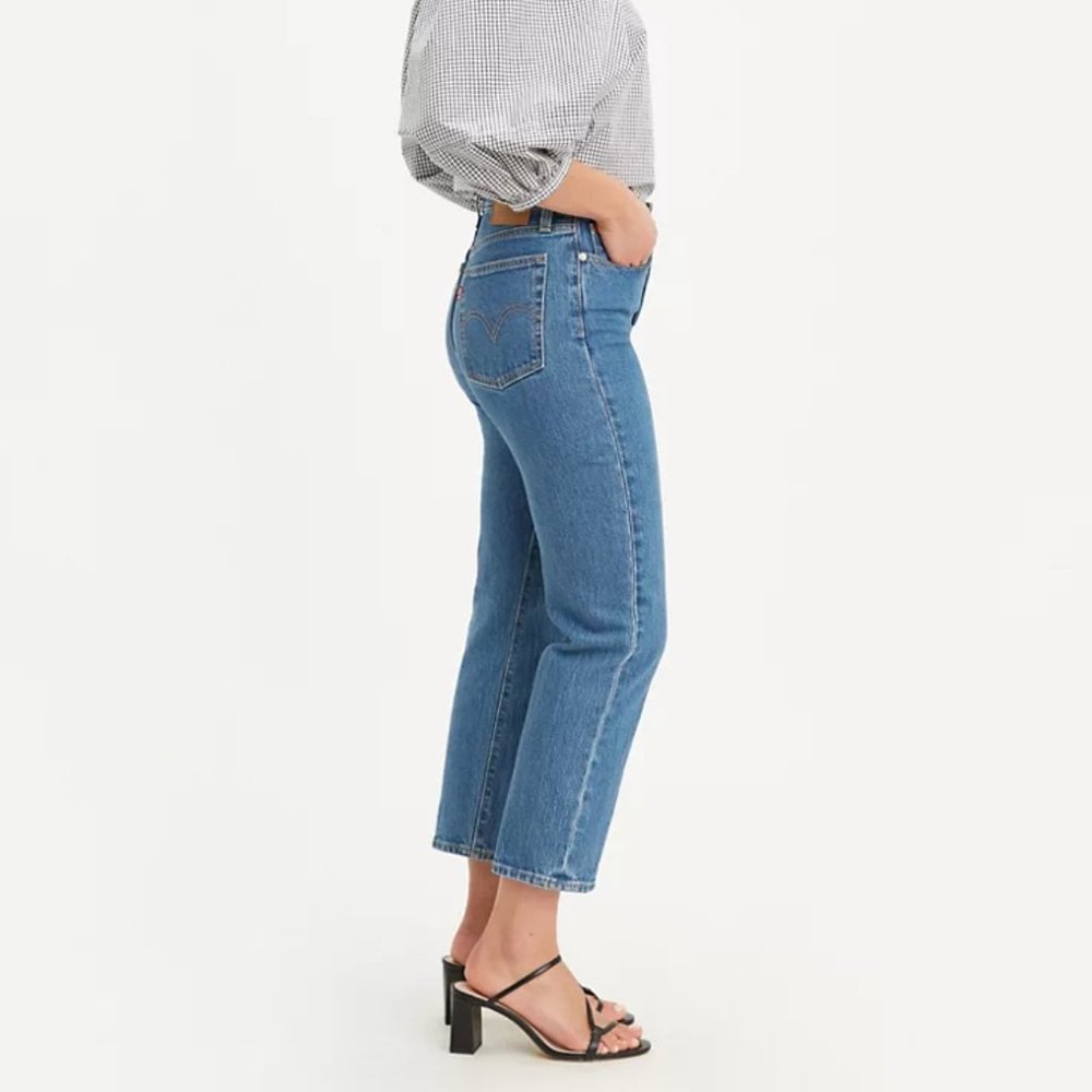 Levi's Wedgie Straight Ankle Jeans -- NWOT